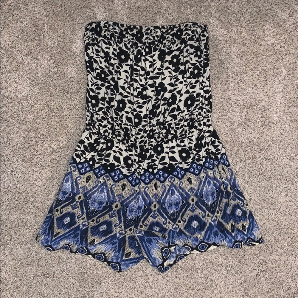 Romper - Picture 1 of 3